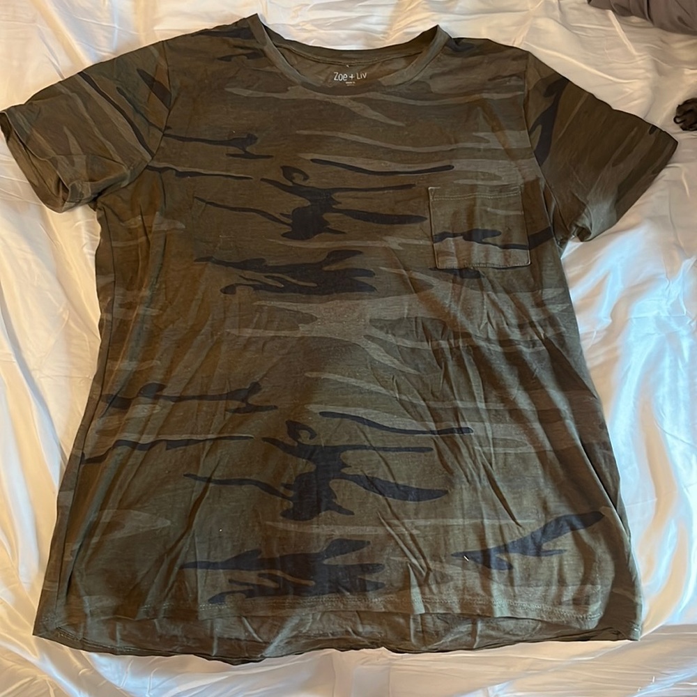 Zoe and Liv T-Shirt.